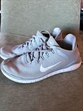 Nike Women’s Pale Gray Athletic Running Shoes